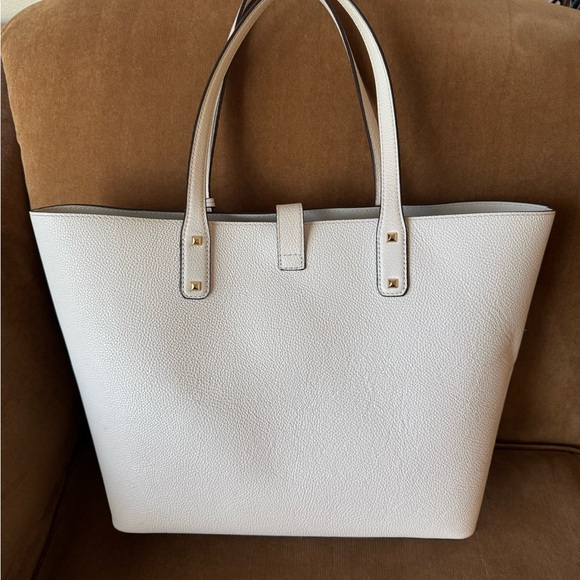 Michael Kors Purse / Tote - Picture 3 of 11
